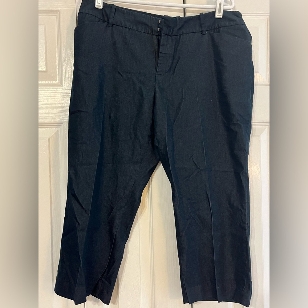 Mossimo Brand Dark Denim-Color Capri Pants. Size 16.